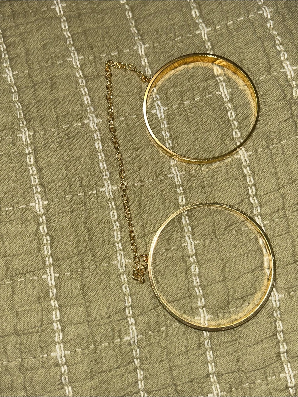 Unbound Gold Cleo Bangle Handcuffs Stackable Size Small - Picture 7 of 7
